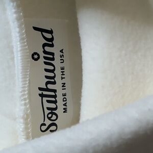 South wind soft sweater